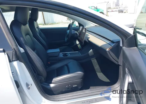 2021 Tesla Model 3 Long Range Dual Motor All-Wheel Drive z USA, uszkodzony, nr VIN 5YJ3E1EB5MF858411